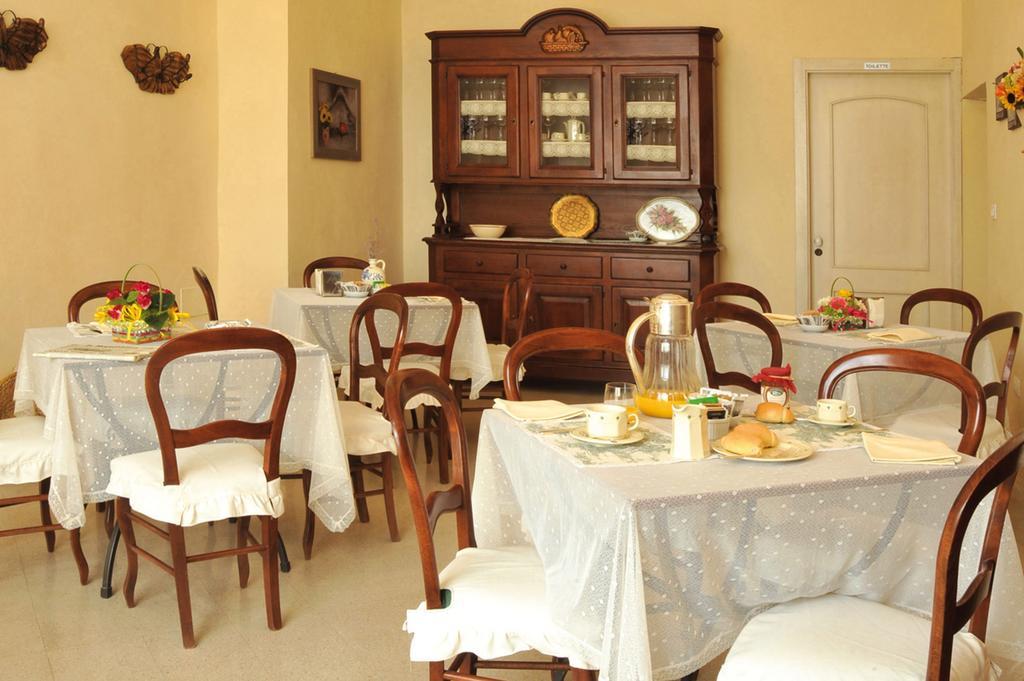 Albergo Villa Donna Isabella Санникола Екстериор снимка